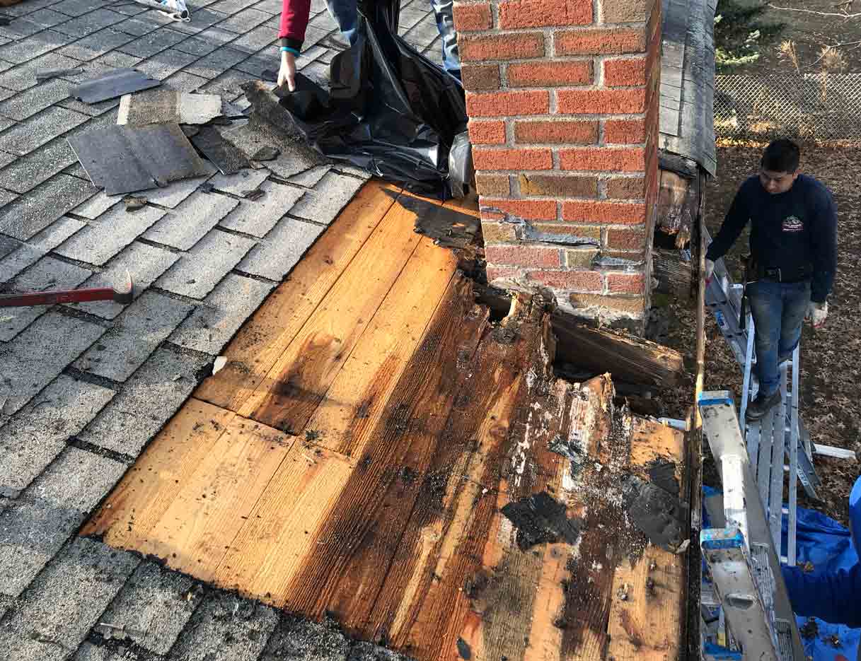 <h2>Chimney Leak Repair specialist Removing Rotten Wood</h2>